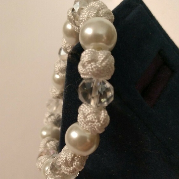 Bracelet No Metal White Pearl/Clear Crystal SPECIAL Design Hand-Made - Picture 5 of 5